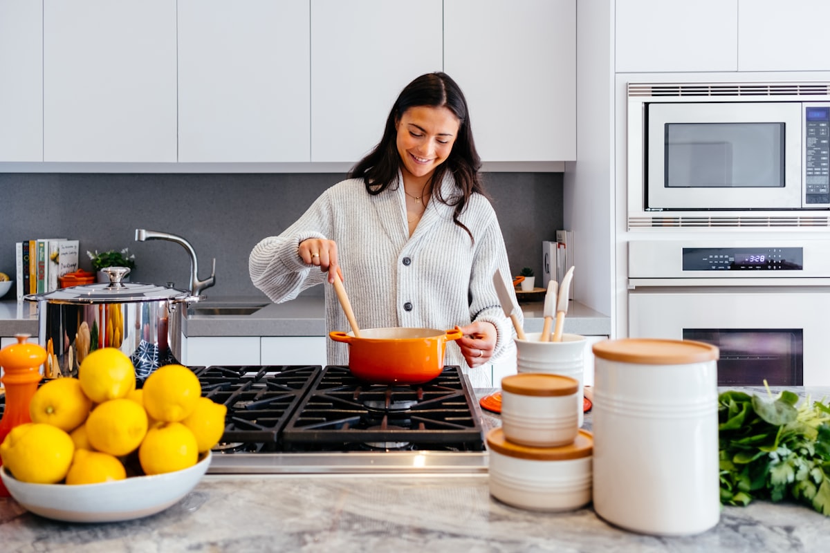 Sensory-Friendly Cookware: Designing a Low-Stimulus Kitchen